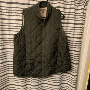EUC green vest stitch fix